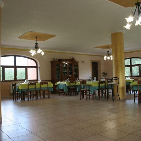 Agriturismo Carlo Cioffi Hotel Rotondi Ngoại thất bức ảnh